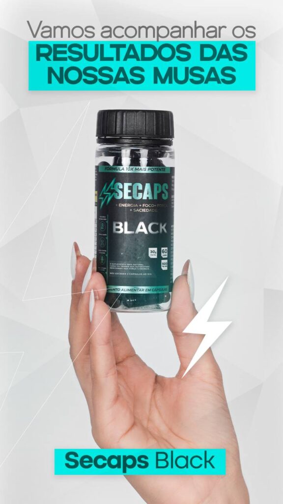 mulher segurando frasco do suplemento Secaps Black Cápsulas