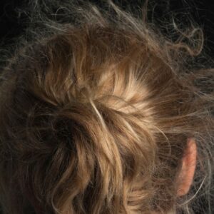 Cabelinhos Arrepiados: 12 Formas de Acabar Naturalmente