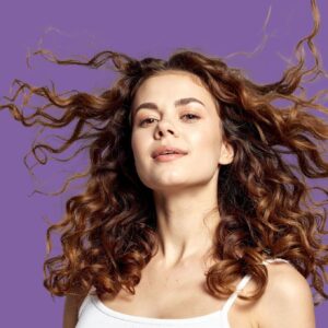 Cabelo Encaracolado: Guia Completo de Cuidados, Definição e Finalização Perfeita