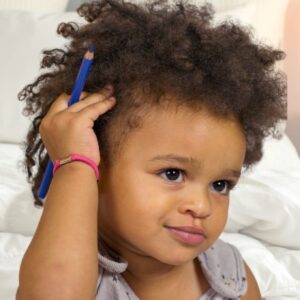 Cabelo Infantil Crespo: Como Cuidar Sem Sofrimento