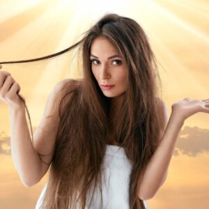 Cabelo Ressecado Pelo Sol: 9 Tratamentos Que Salvam