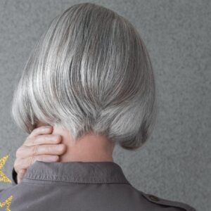 Como Cuidar de Cabelos Brancos: 10 Produtos Essenciais