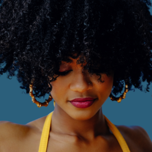 Frizz em Cabelo Cacheado: 9 Formas de Controlar