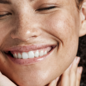 Nicotinamida Para Que Serve: Benefícios Para a Pele e Como Usar Corretamente